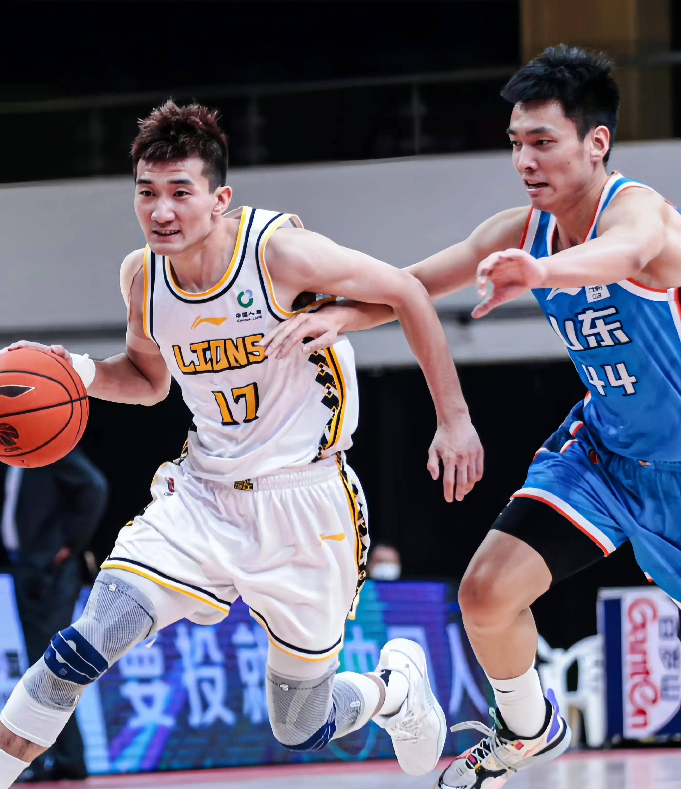 平均海拔约 平均海拔约